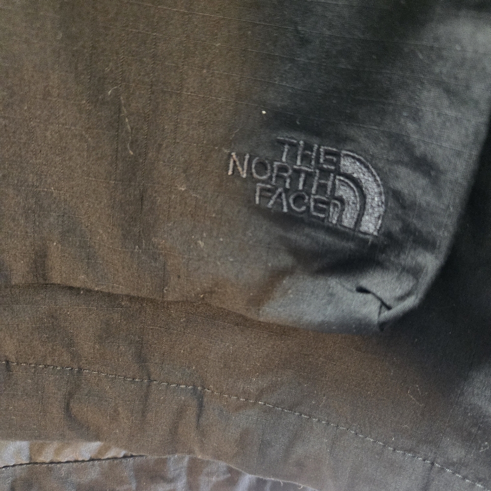 The North Face Women's Medium Black Ripstop Wind Hoodie Jacket New - Picture 3 of 8